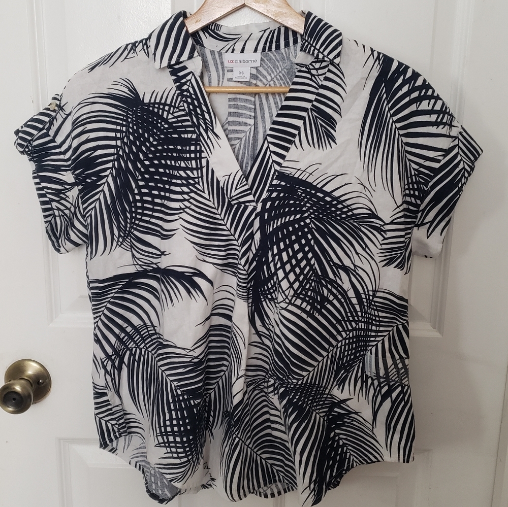 Liz Claiborne Black and White Palm Print Blouse Beach Vacation